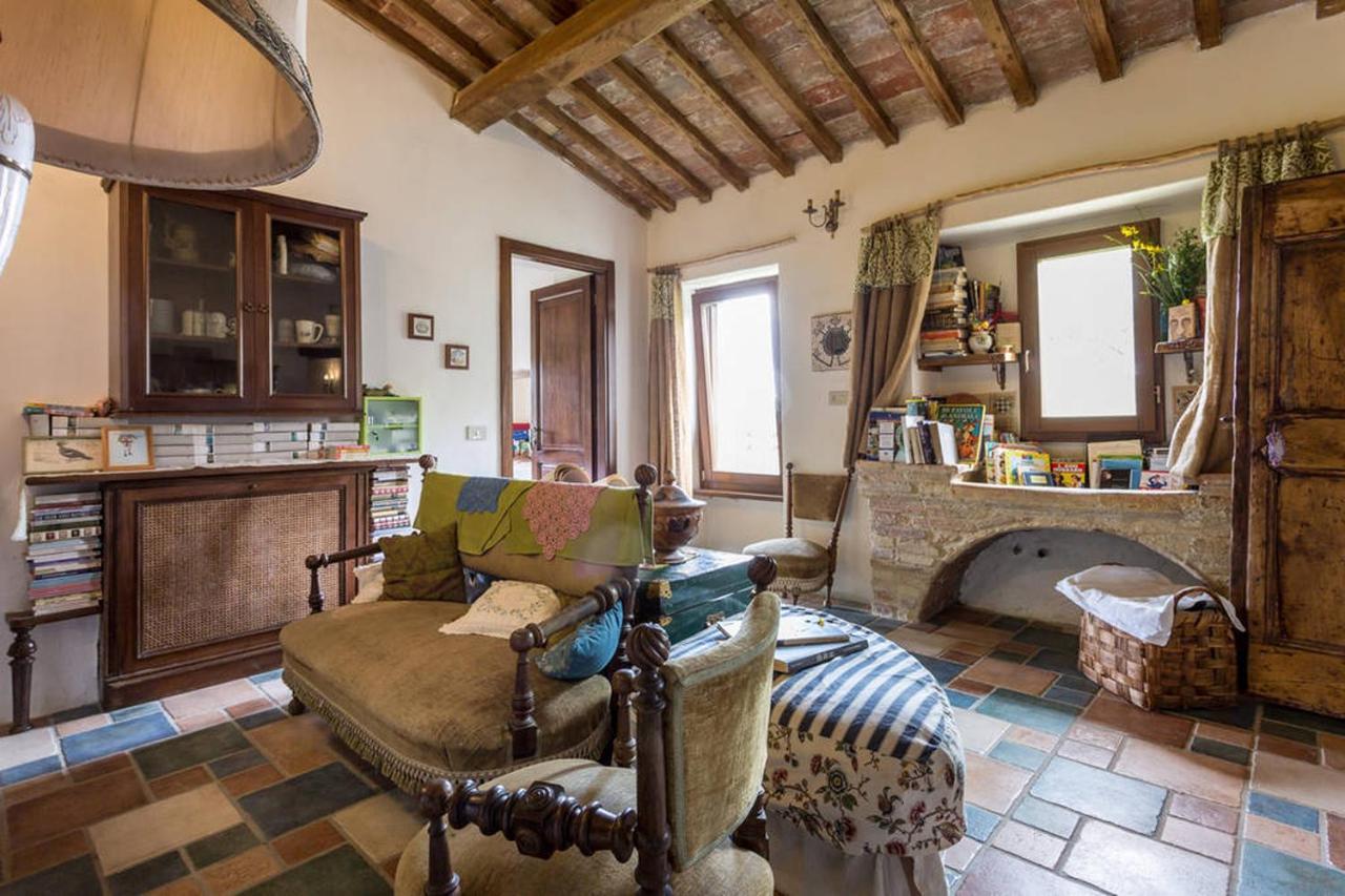 Agriturismo Il Poggio Degli Scoiattoli Perugia Exterior foto