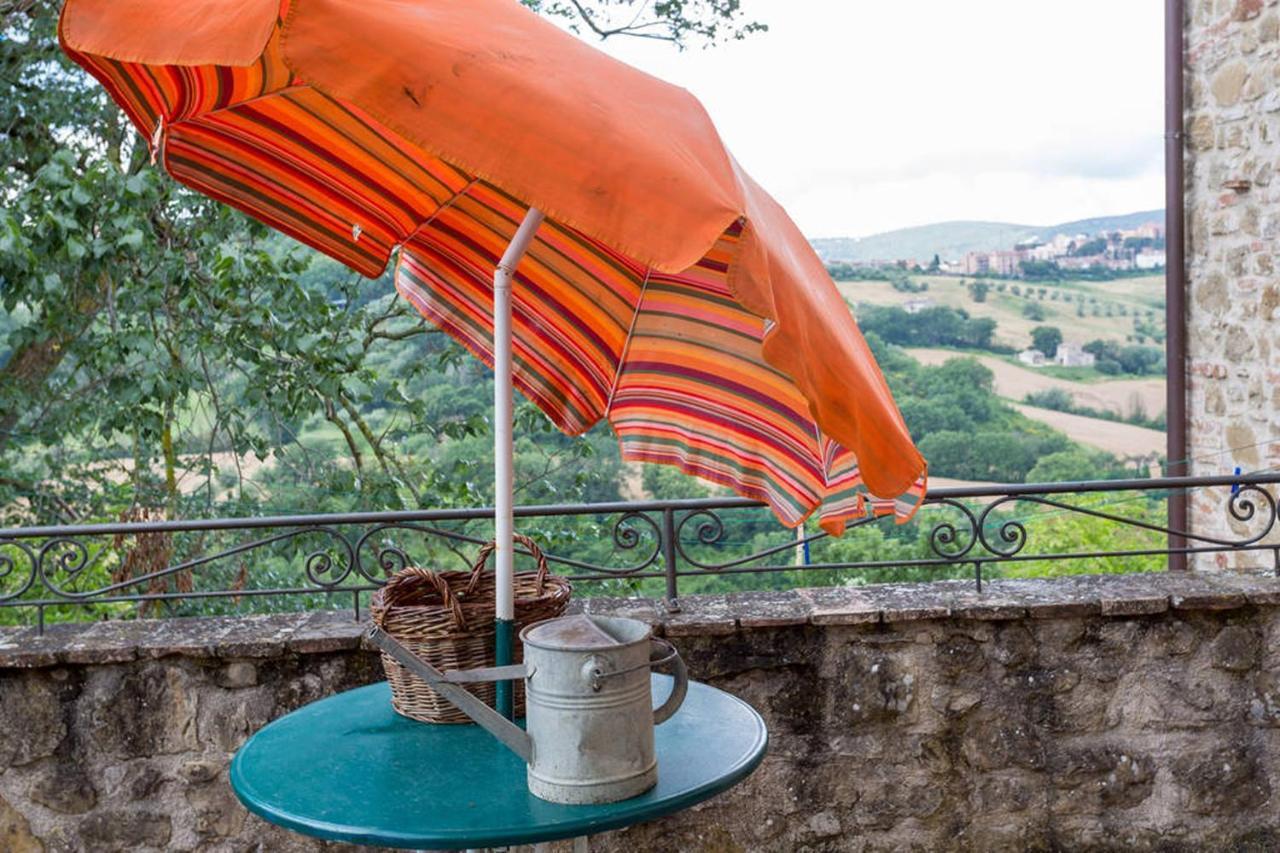 Agriturismo Il Poggio Degli Scoiattoli Perugia Exterior foto